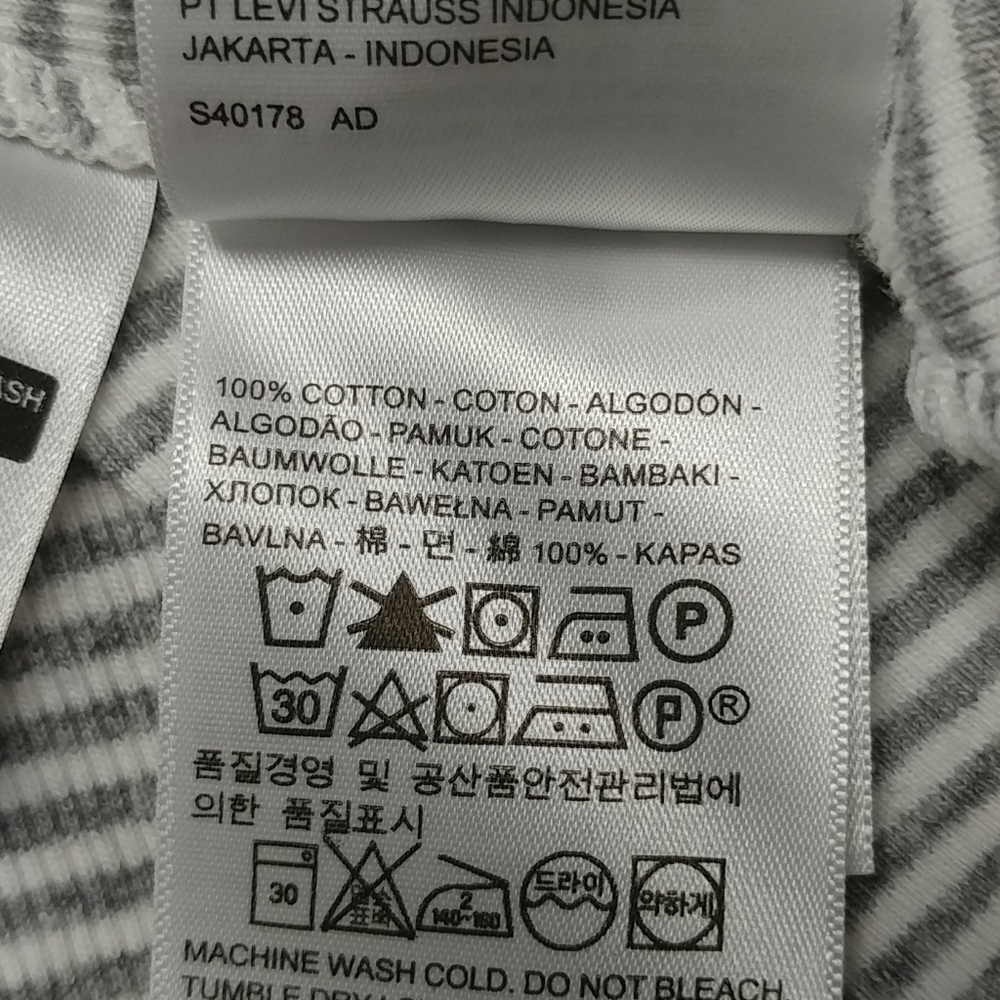 🔥Levi's Tank - Picture 5 of 8